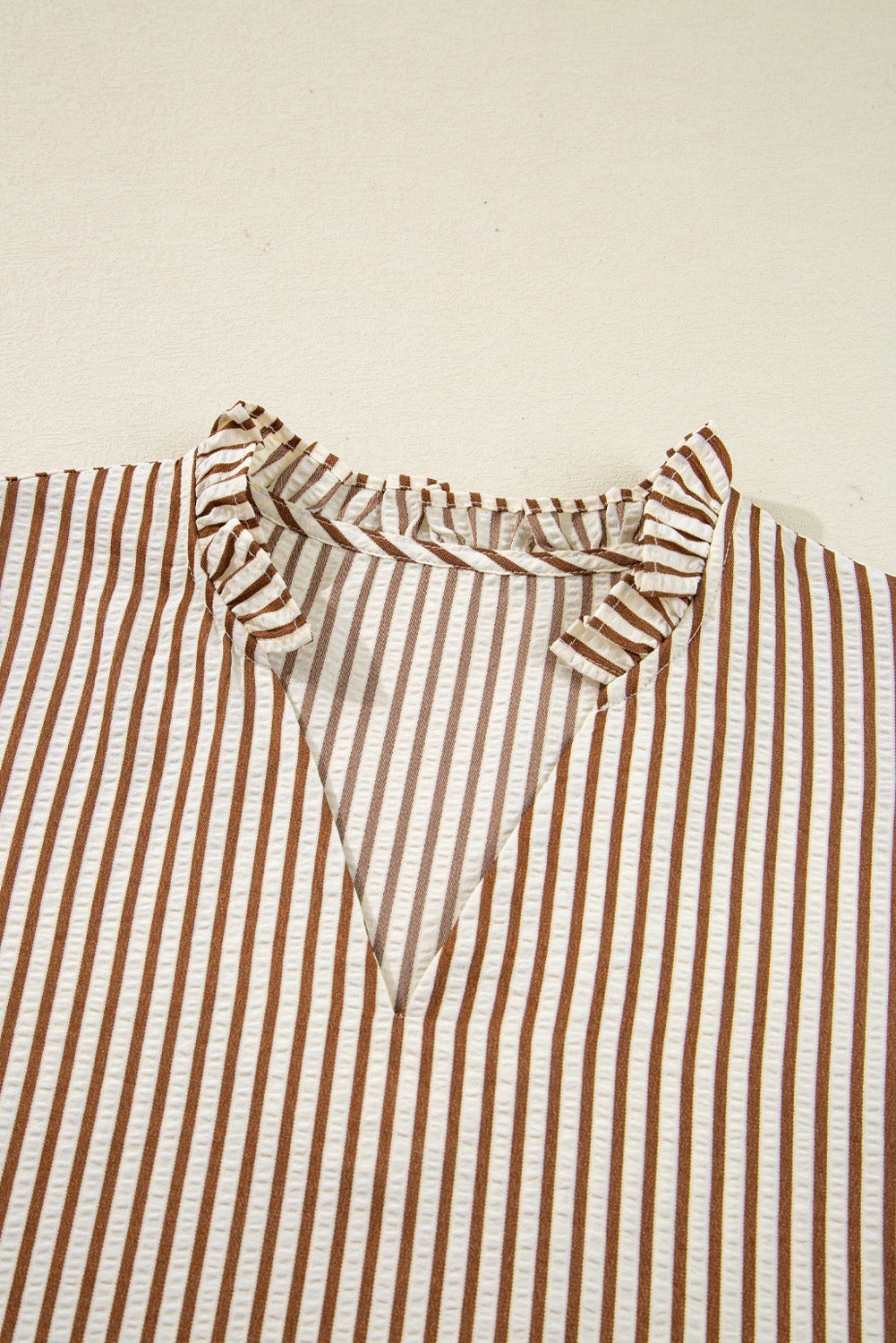 Striped Print Tied Cuffs Split Neck Seersucker Blouse