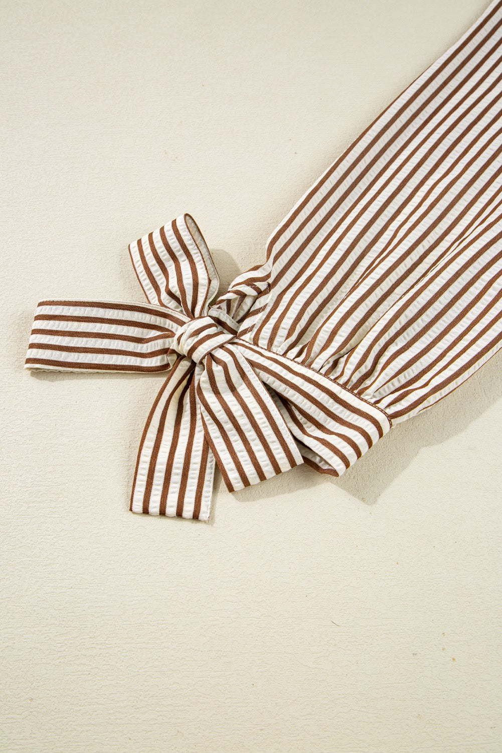 Striped Print Tied Cuffs Split Neck Seersucker Blouse
