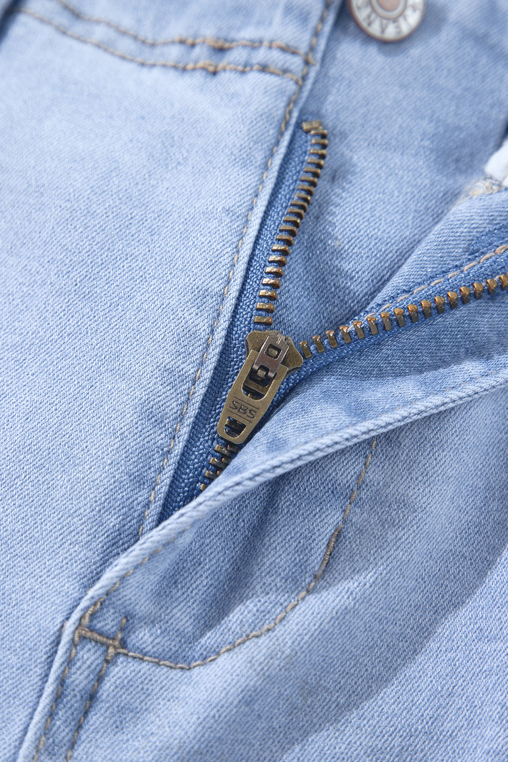 Light Wash, High Waist, Loose Fit, Straight Leg Cropped Jeans