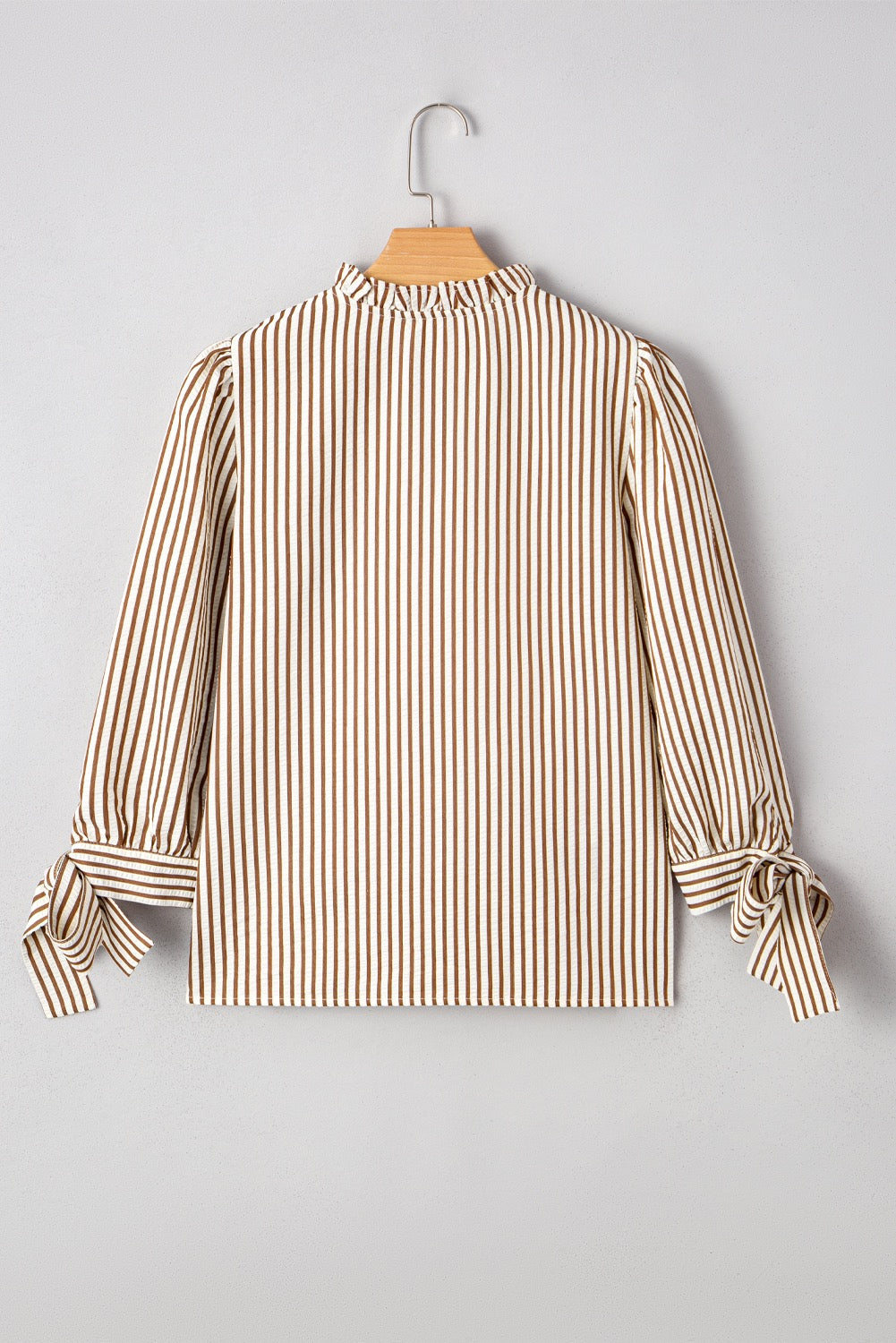 Striped Print Tied Cuffs Split Neck Seersucker Blouse
