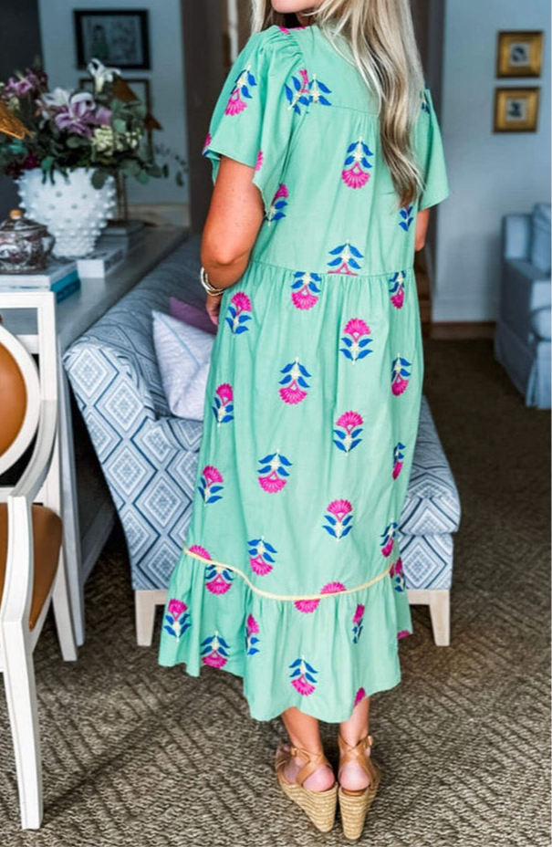 Green Floral Print Notched Neck Butterfly Sleeve Shift Long Dress