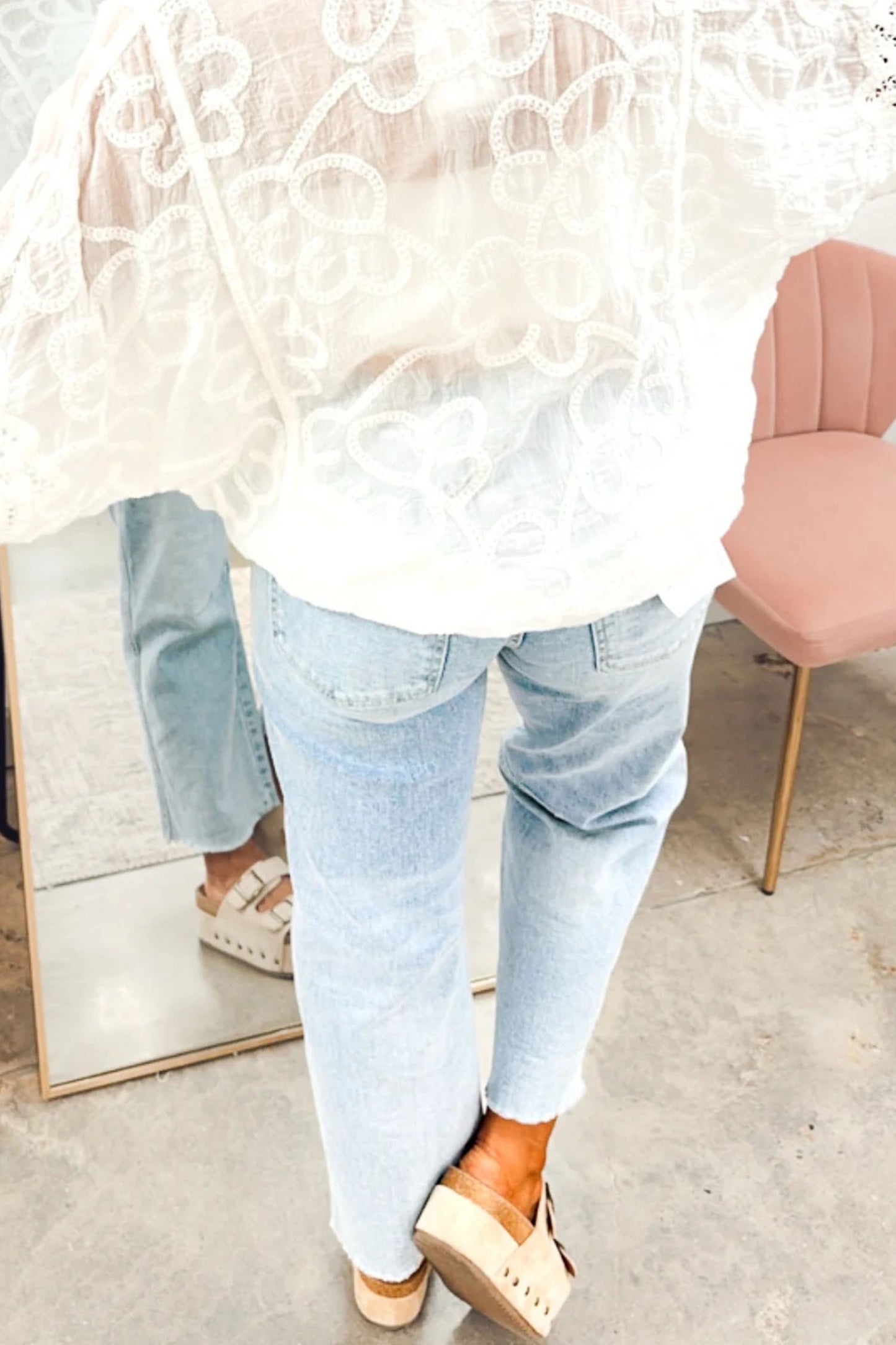 Frayed Cropped Straight Jeans