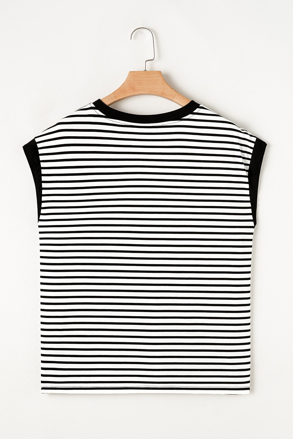 Black Stripe Chest Pocket Patch Round Neck Sleeveless Top