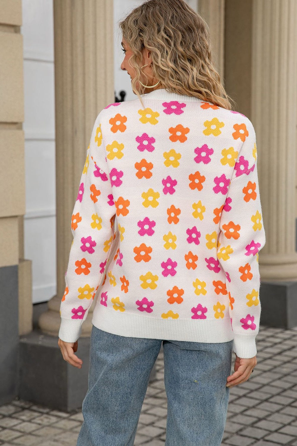 White Super Cute Flower Pullover Sweater