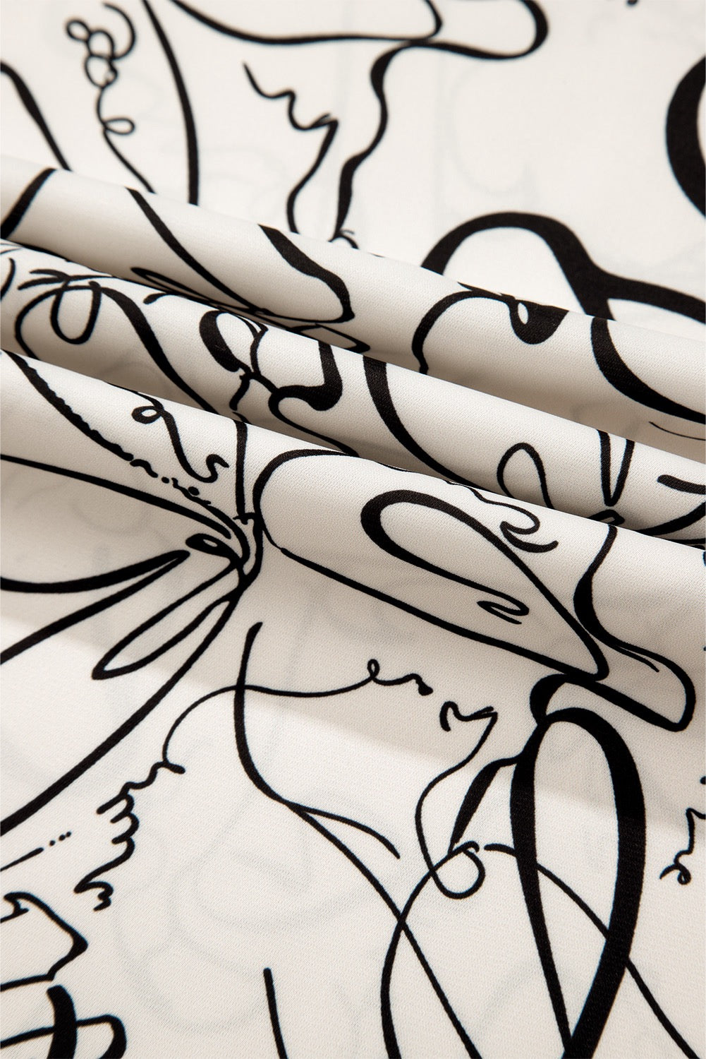 Black and White Balloon Sleeve Top