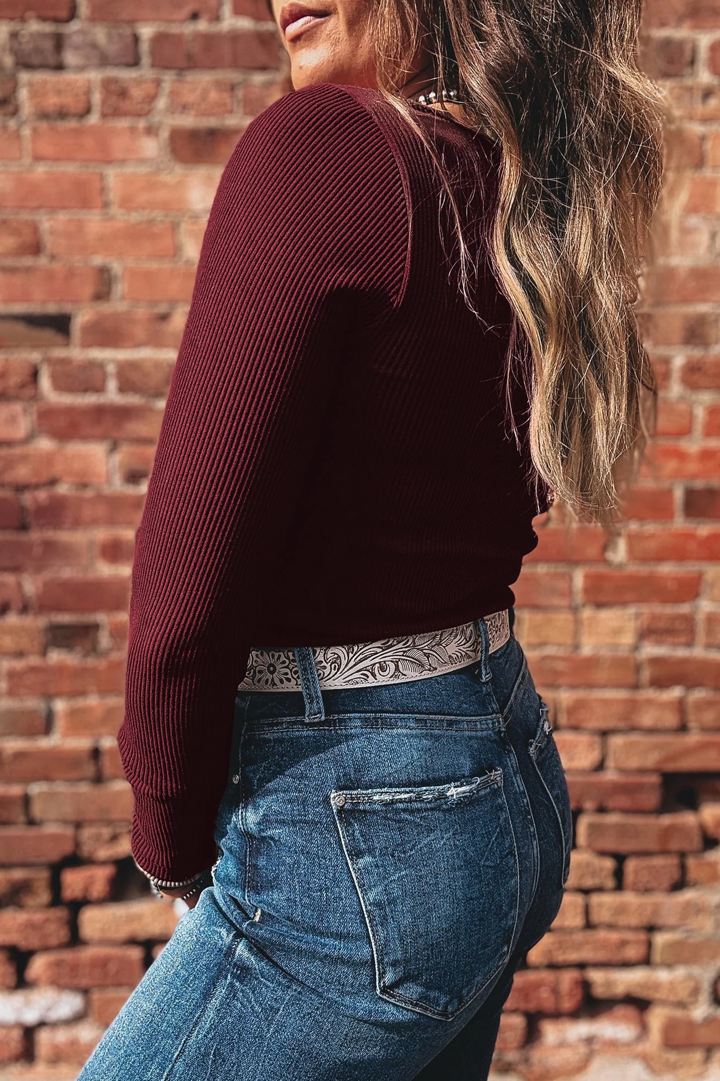 Ribbed Solid Color U Neck Cropped Long Sleeve Top