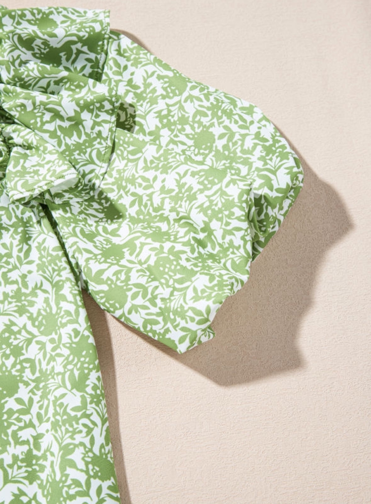 Green Floral Puff Sleeve Blouse