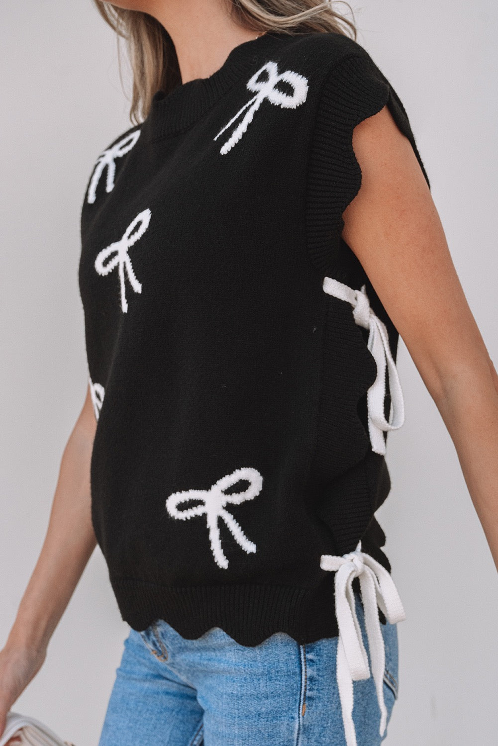 Black Bow Print Side Ties Scalloped Hem Sweater Tee