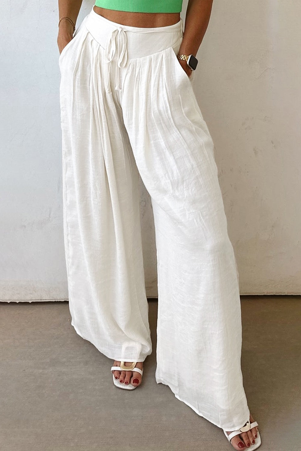 White Solid Drop Waist Pleated Wide Leg Pants