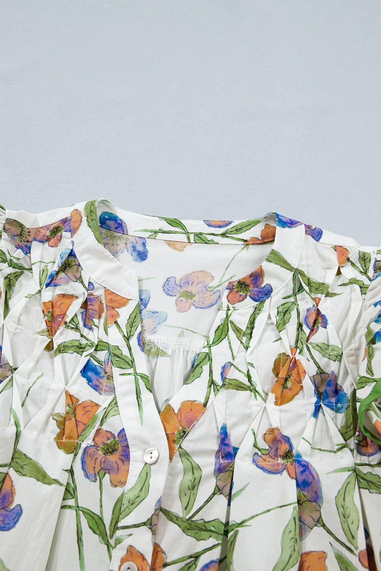 Green Floral Print Ruffle V-Neck Pressed Pleats Blouse