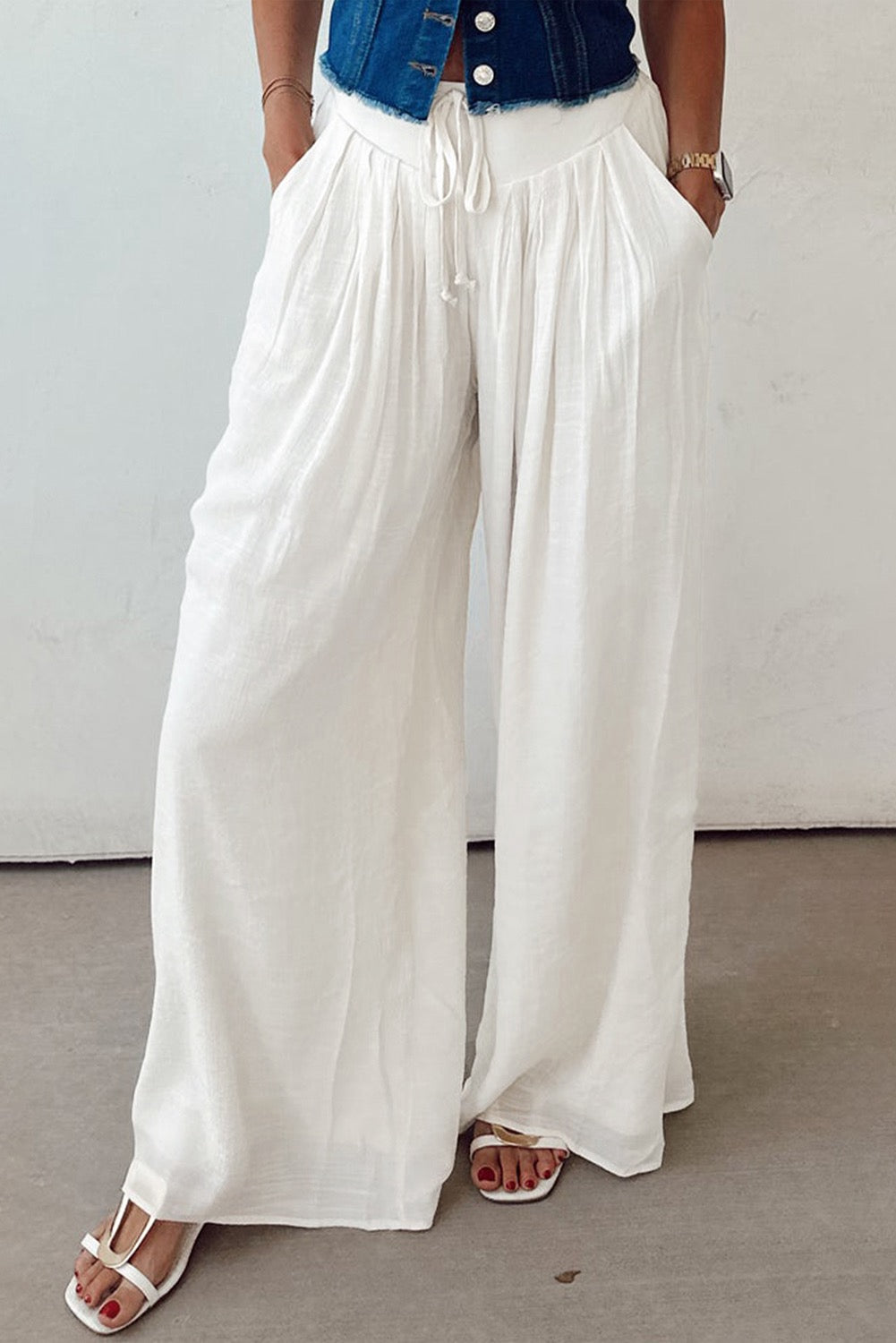 White Solid Drop Waist Pleated Wide Leg Pants